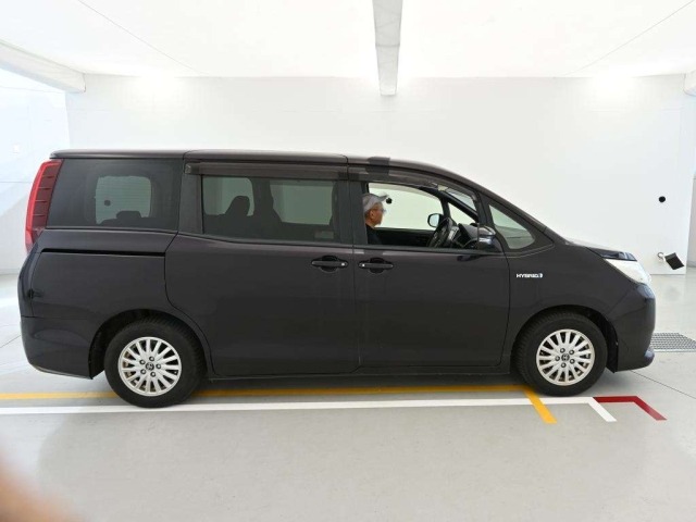 Toyota NOAH 2014 7160659-3