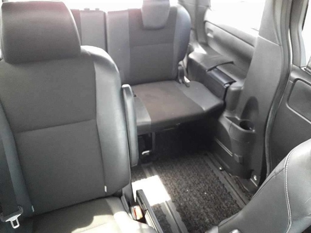 Toyota NOAH 2016 7160665-11