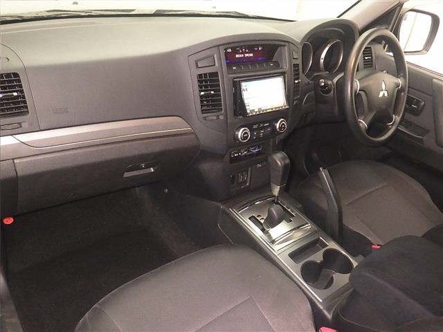 Mitsubishi PAJERO 2010 7158369-4