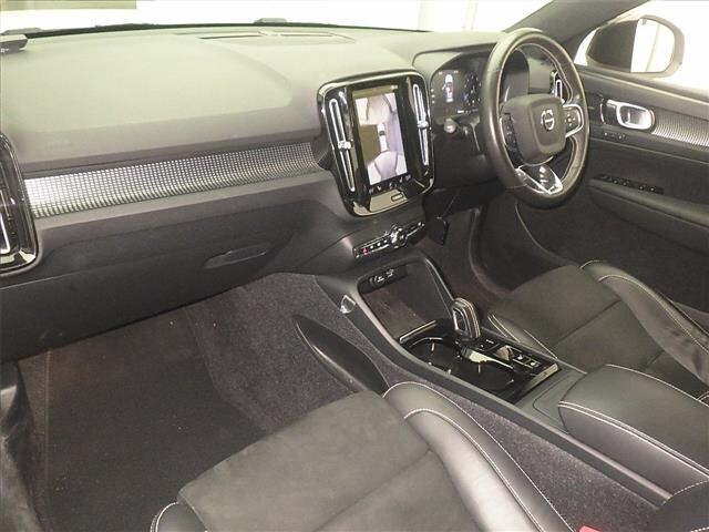 Volvo XC40 2021 7160294-4