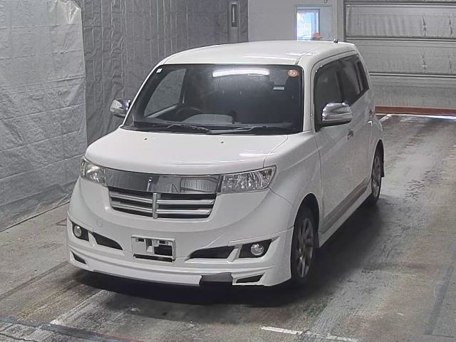 Toyota BB 2015 7174590-0