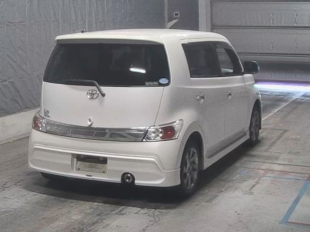 Toyota BB 2015 7174590-1