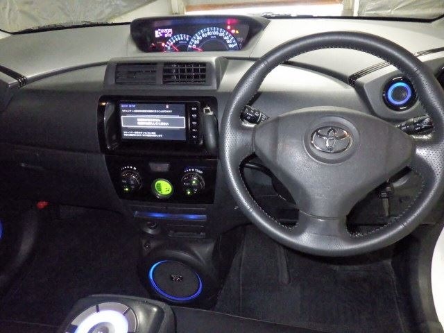 Toyota BB 2015 7174590-4