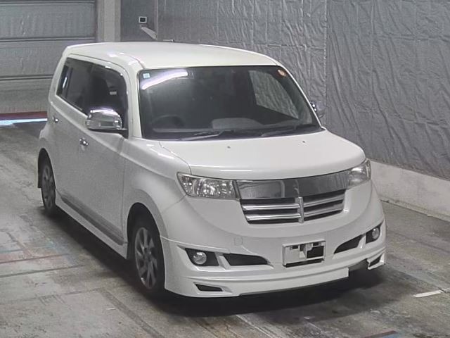 Toyota BB 2015 7174590-6