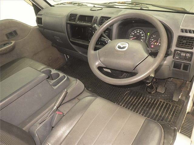 Mazda BONGO TRUCK 2011 7182630-3