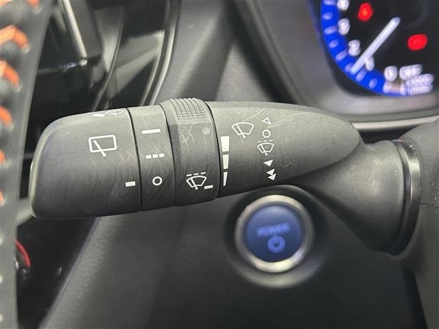 Toyota COROLLA TOURING 2022 7174588-10