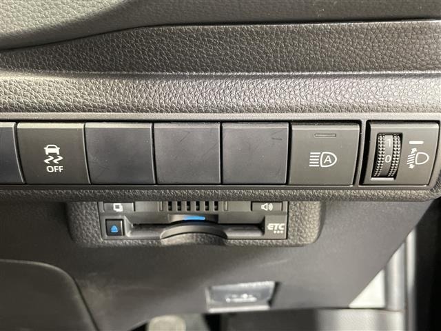 Toyota COROLLA TOURING 2021 7174683-19