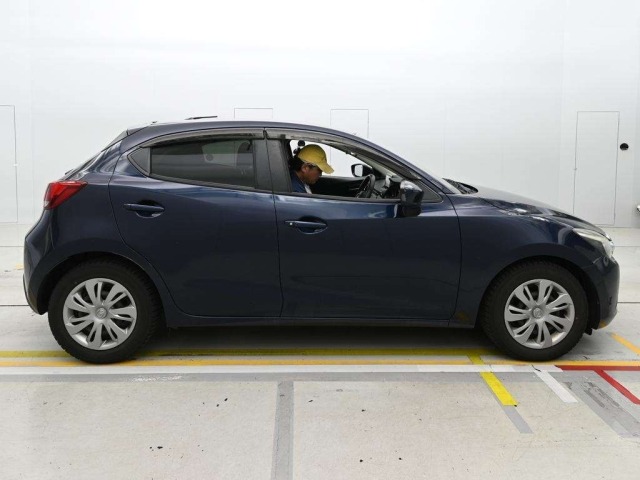 Mazda DEMIO 2016 7166052-3