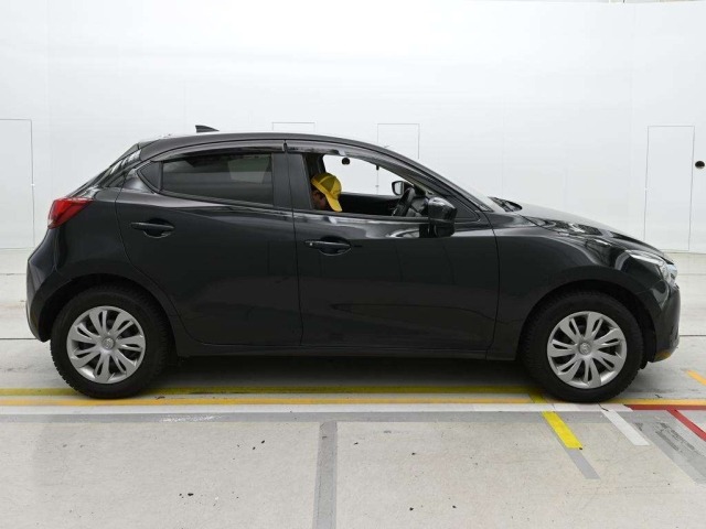 Mazda DEMIO 2018 7166057-3
