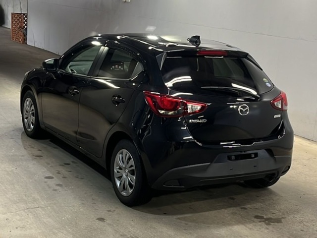 Mazda DEMIO 2017 7166089-1