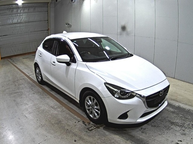 Mazda DEMIO 2017 7166839-0