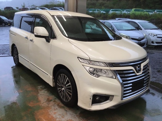 Nissan ELGRAND 2015 7167659-3