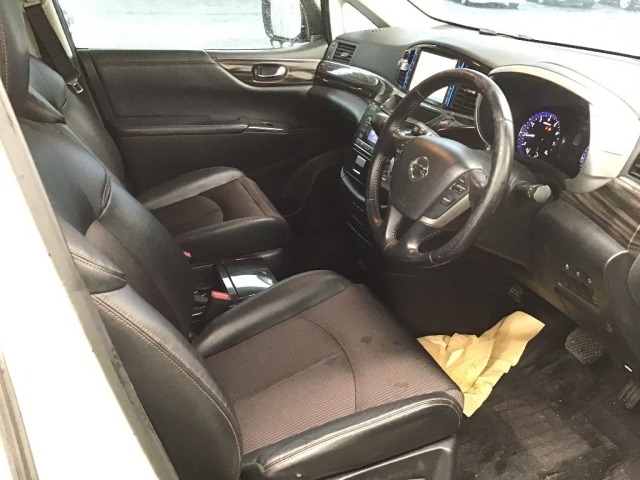 Nissan ELGRAND 2015 7167659-5
