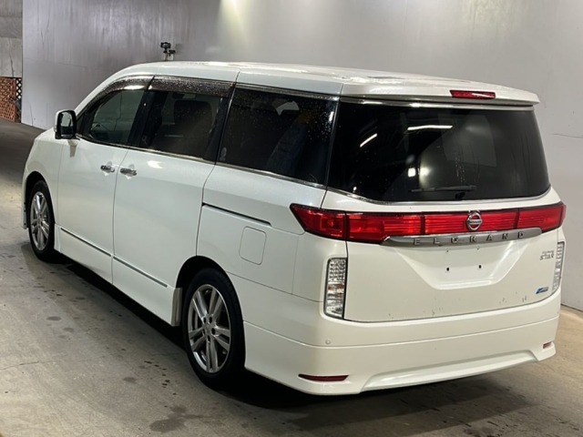 Nissan ELGRAND 2010 7167729-1