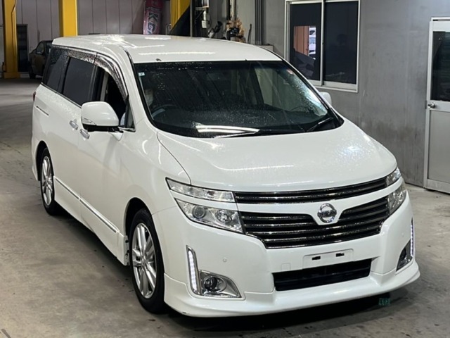Nissan ELGRAND 2010 7167729-4