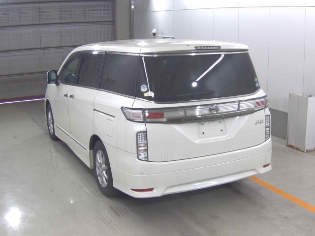 Nissan ELGRAND 2018 7167730-1