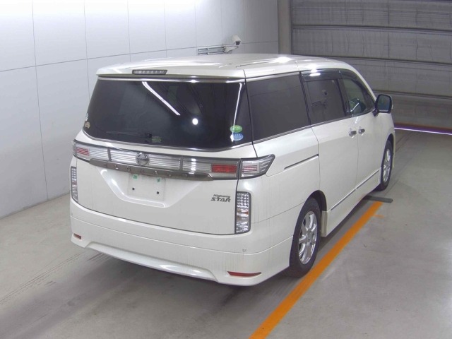 Nissan ELGRAND 2018 7167730-4