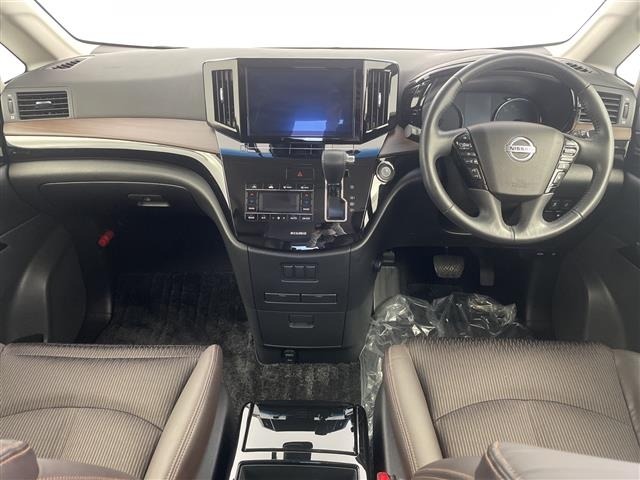Nissan ELGRAND 2021 7168183-15