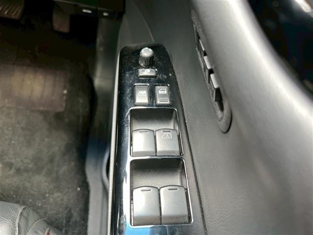 Nissan ELGRAND 2021 7168210-2