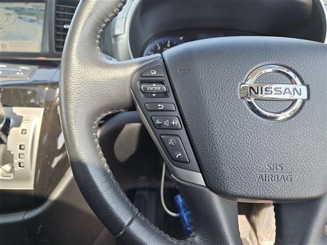 Nissan ELGRAND 2015 7168220-1