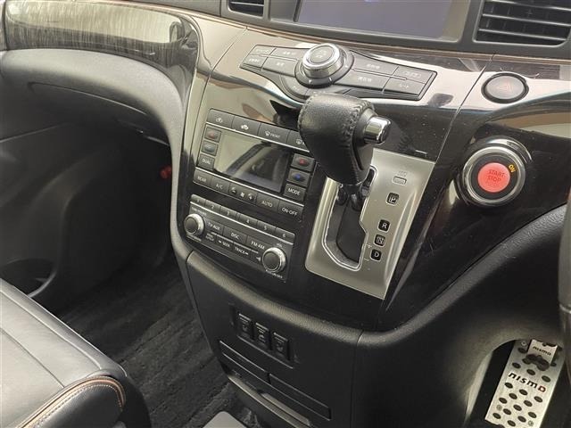 Nissan ELGRAND 2015 7168267-1