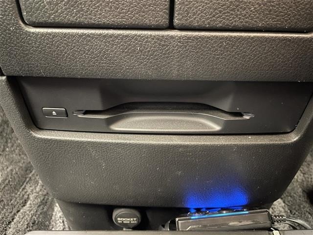 Nissan ELGRAND 2015 7168267-19