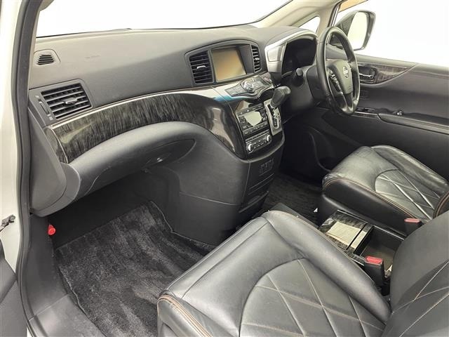 Nissan ELGRAND 2015 7168267-2