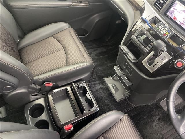 Nissan ELGRAND 2015 7168268-22