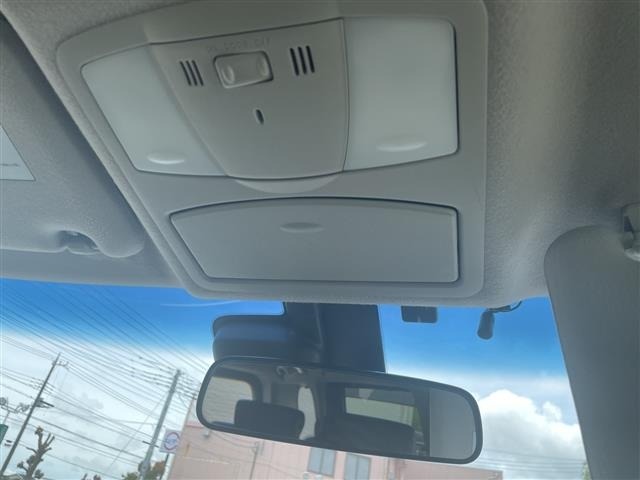 Nissan ELGRAND 2019 7168283-4