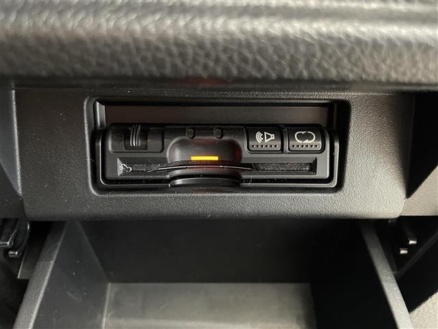 Nissan ELGRAND 2017 7168284-16