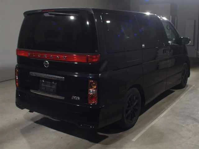 Nissan ELGRAND 2006 7168294-1