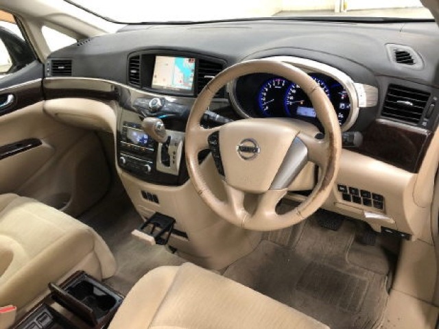 Nissan ELGRAND 2011 7168297-5