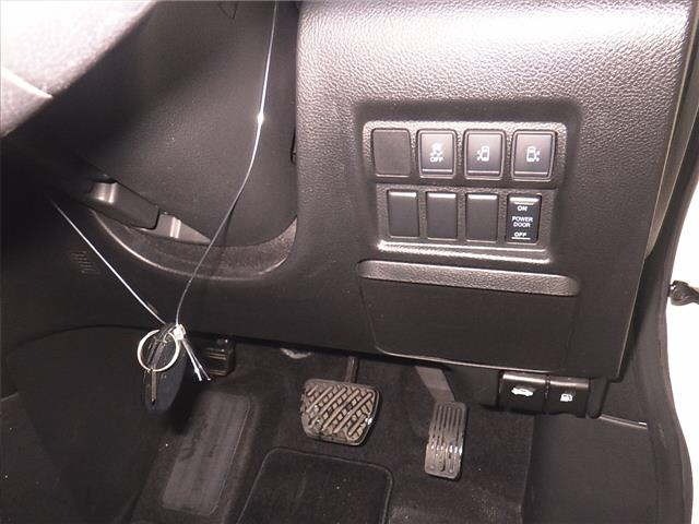 Nissan ELGRAND 2017 7168298-9