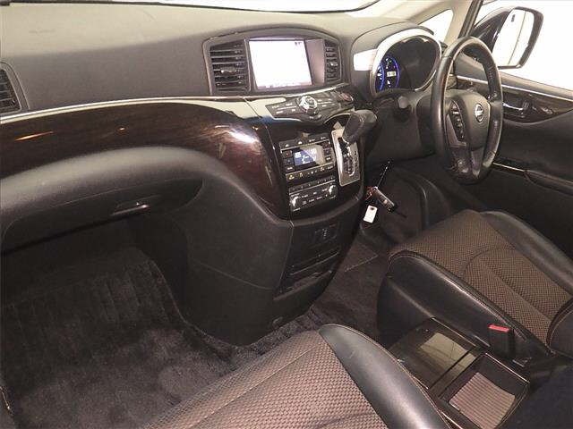 Nissan ELGRAND 2013 7168300-4