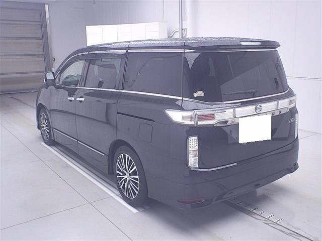 Nissan ELGRAND 2017 7168301-1
