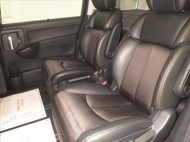Nissan ELGRAND 2017 7168301-7