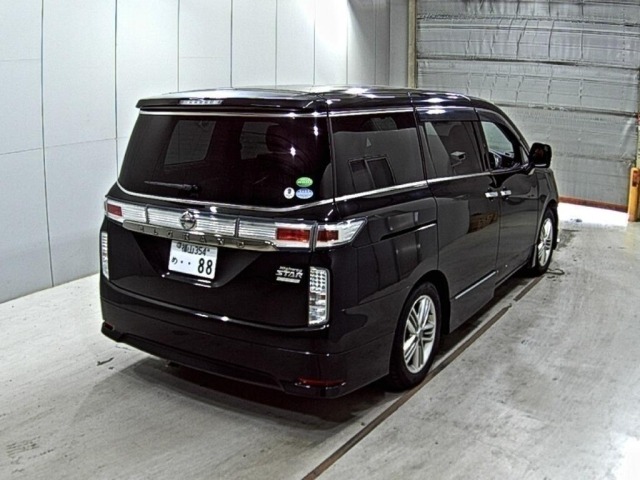 Nissan ELGRAND 2015 7168309-5