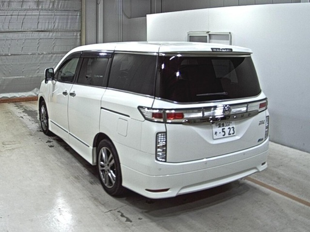 Nissan ELGRAND 2012 7168316-1