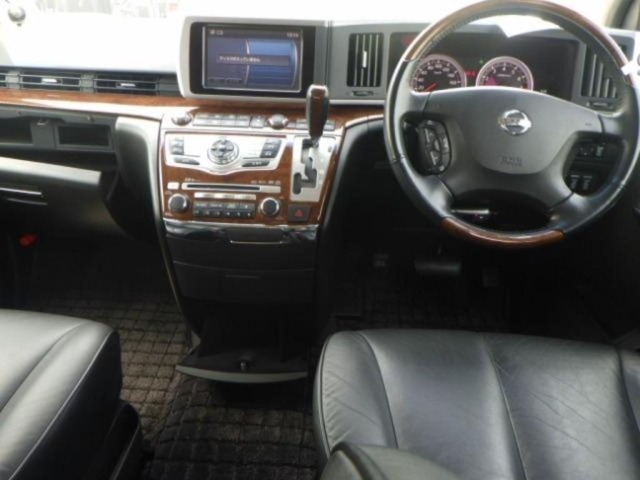 Nissan ELGRAND 2008 7168343-3