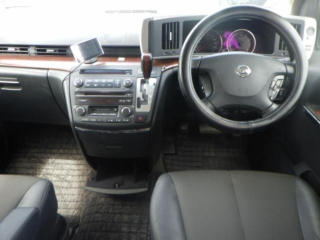 Nissan ELGRAND 2009 7168344-3