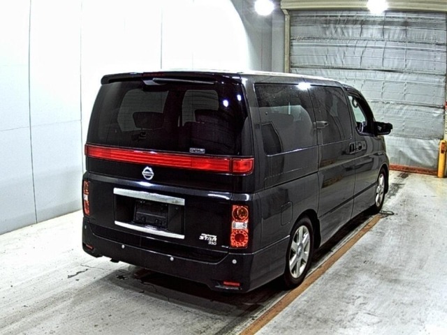 Nissan ELGRAND 2009 7168344-5