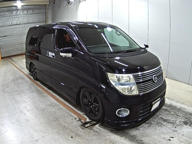 Nissan ELGRAND 2009 7168357-0