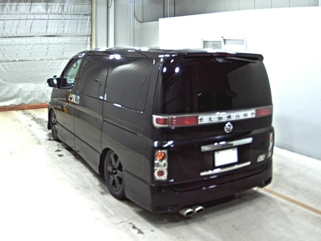 Nissan ELGRAND 2009 7168357-1