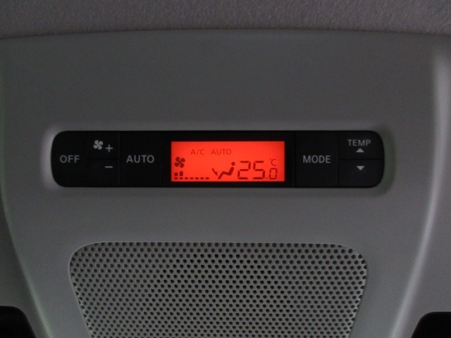 Nissan ELGRAND 2015 7168361-14