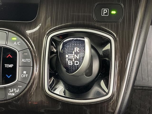 Toyota ESQUIRE 2018 7169433-3