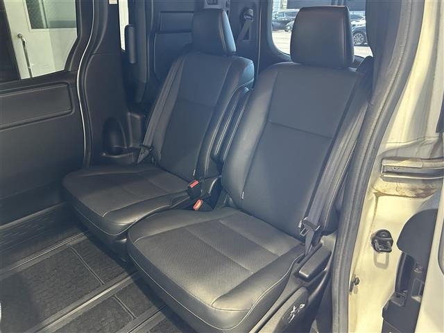 Toyota ESQUIRE 2017 7169652-3