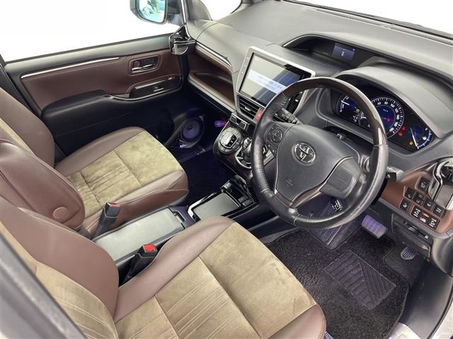 Toyota ESQUIRE 2018 7169686-11