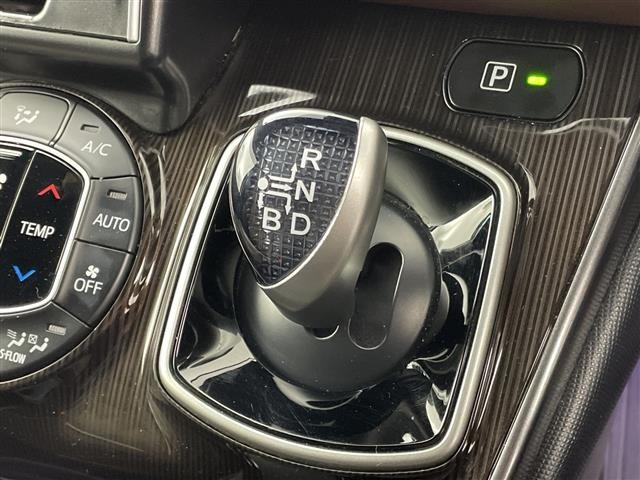 Toyota ESQUIRE 2018 7169686-4
