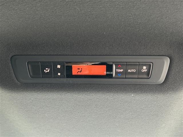 Toyota ESQUIRE 2016 7169704-17