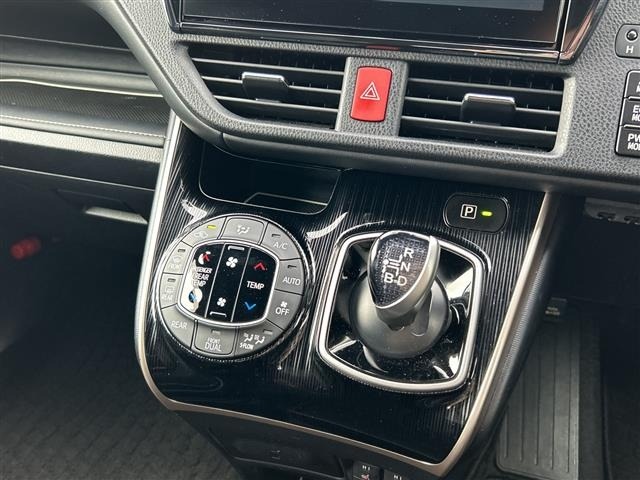 Toyota ESQUIRE 2016 7169704-18